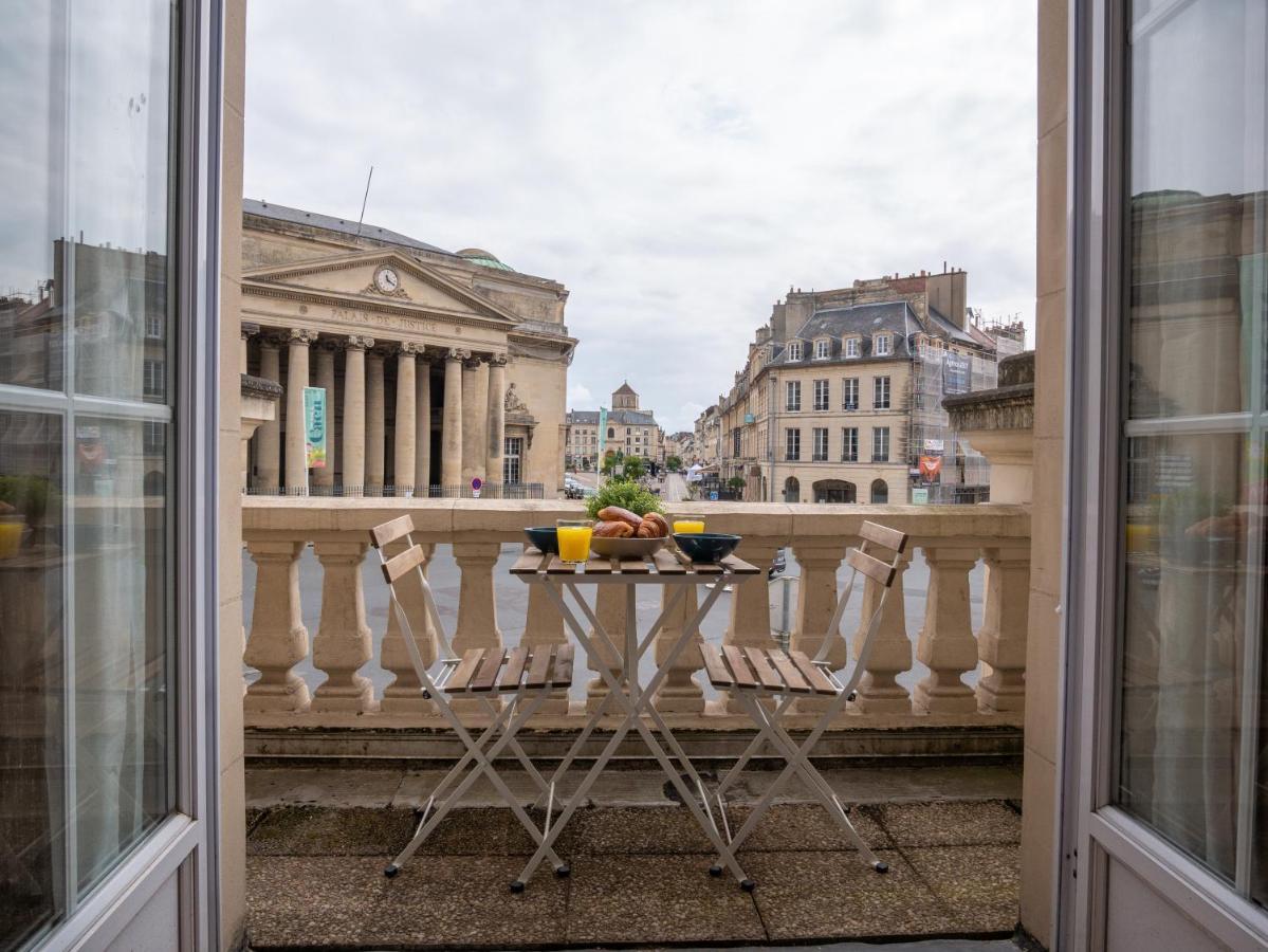 Studio Renove Avec Terrasse Et Vue Unique ! Caen Bagian luar foto